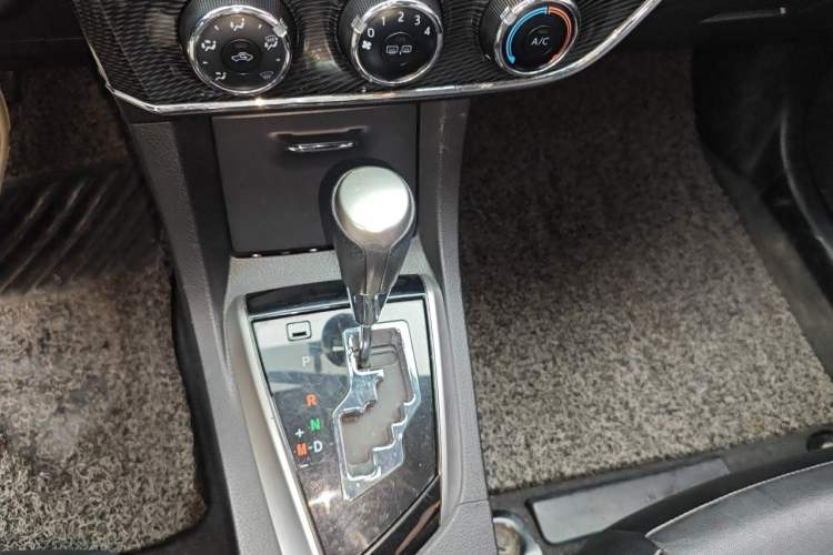 Used Toyota Corolla 2016 1.6L CVT GL-i Cool Edition Gear Lever