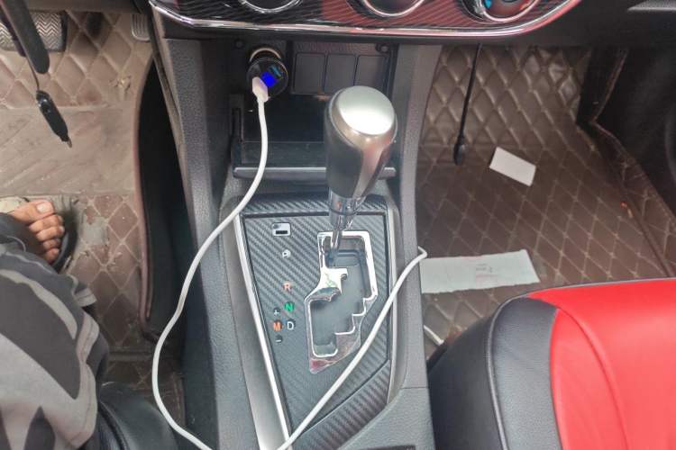 Used Toyota Corolla 2016 1.6L CVT GL-i Cool Edition Gear Lever