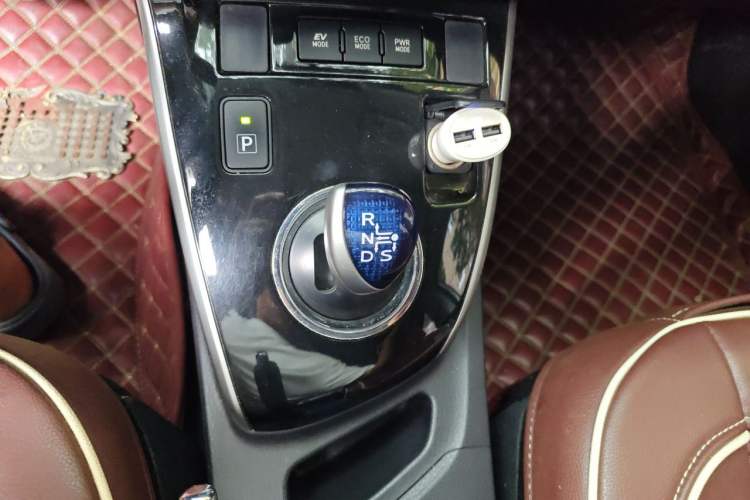 Used Toyota Corolla 2016 Dual-Engine 1.8L E-CVT Leading Edition Gear Lever