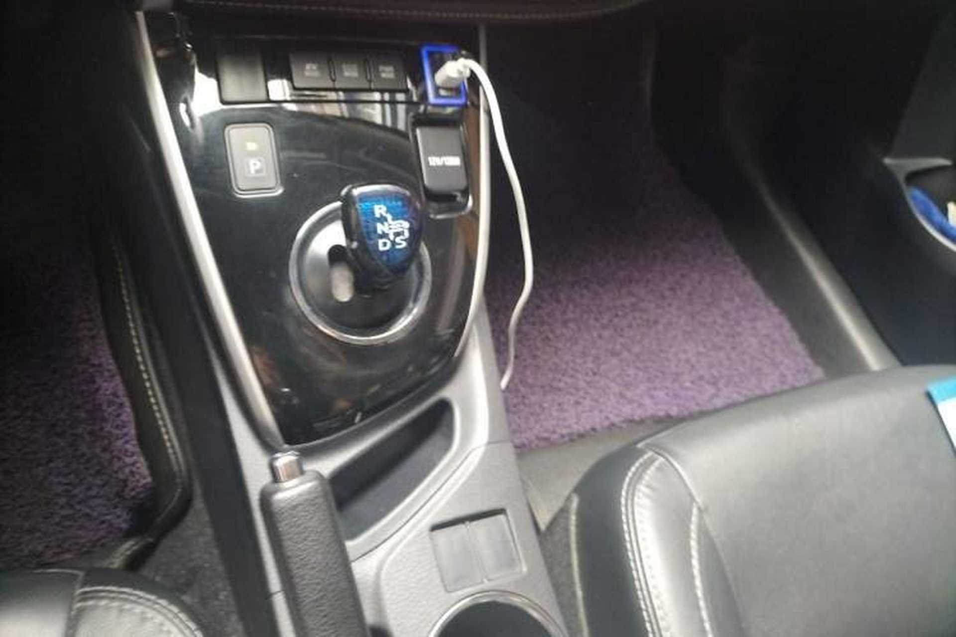Used Toyota Corolla 2016 Dual-Engine 1.8L E-CVT Leading Edition Gear Lever