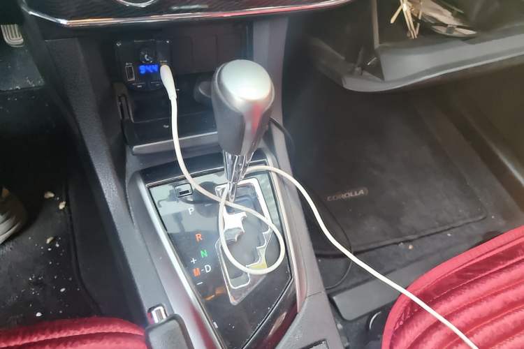 Used Toyota Corolla 2016 1.6L CVT GL-i Cool Edition Gear Lever