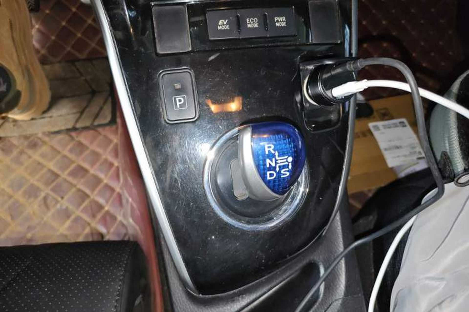 Used Toyota Corolla 2016 Dual-Engine 1.8L E-CVT Leading Edition Gear Lever