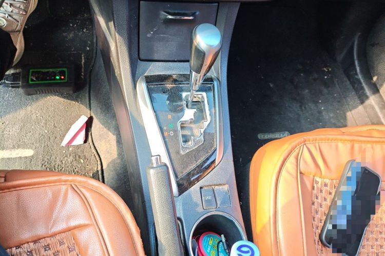 Used Toyota Corolla 2016 1.6L CVT GL-i Cool Edition Gear Lever