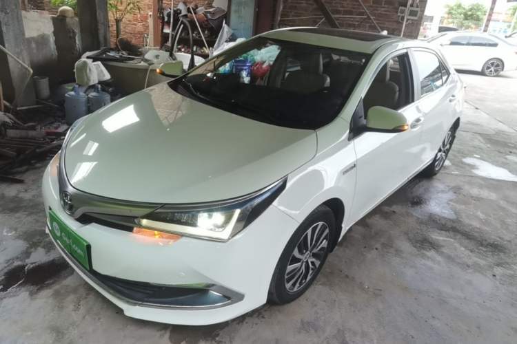 Used Toyota Corolla 2016 Dual-Engine 1.8L E-CVT Elite Edition Guazi used car, China used car export, Used car for sale, Used  cars, Cheapest cars for sale