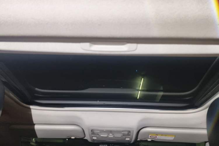 Used Toyota Corolla 2016 1.6L CVT GL-i Cool Edition Headliner