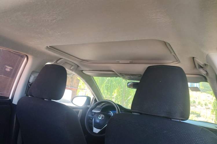Used Toyota Corolla 2016 Dual-Engine 1.8L E-CVT Leading Edition Headliner