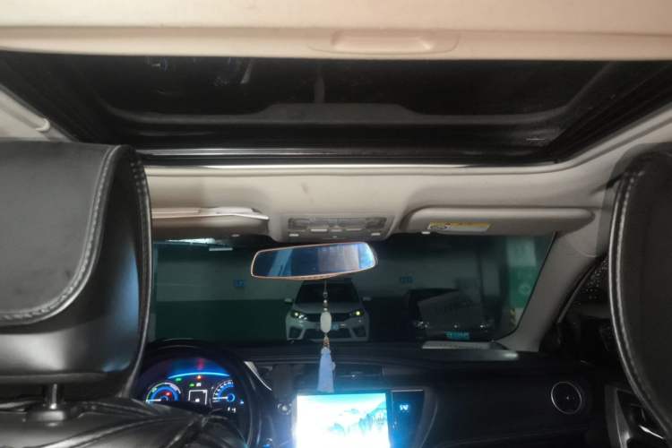 Used Toyota Corolla 2016 Dual-Engine 1.8L E-CVT Elite Edition Headliner