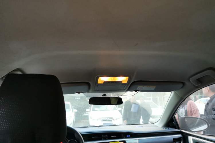 Used Toyota Corolla 2016 1.6L CVT GL-i Cool Edition Headliner