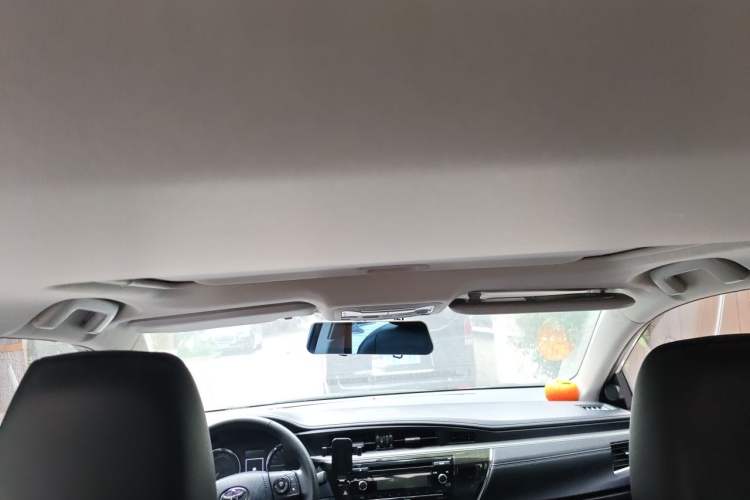 Used Toyota Corolla 2016 Dual-Engine 1.8L E-CVT Elite Edition Headliner