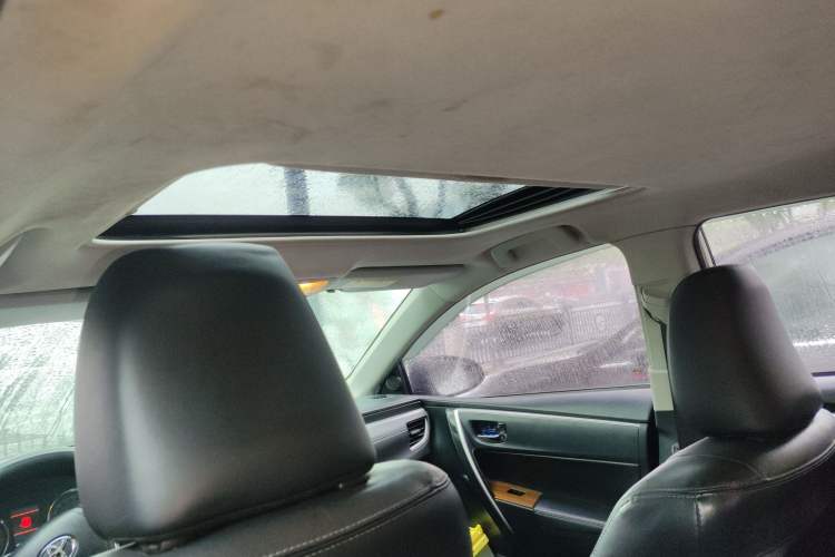 Used Toyota Corolla 2016 1.6L CVT GL-i Cool Edition Headliner