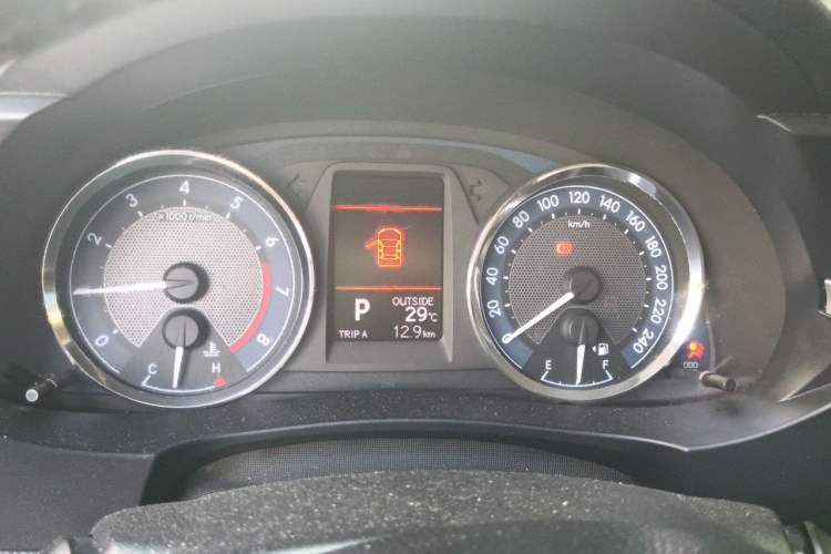 Used Toyota Corolla 2016 1.6L CVT GL-i Cool Edition Instrument Cluster