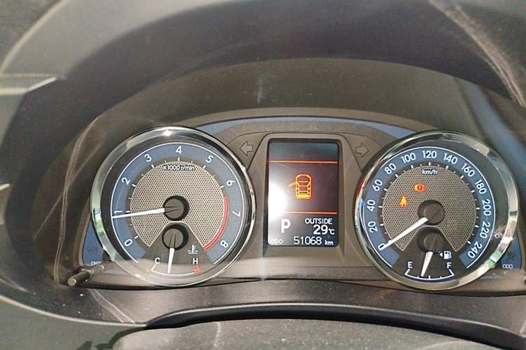 Used Toyota Corolla 2016 1.6L CVT GL-i Cool Edition Instrument Cluster