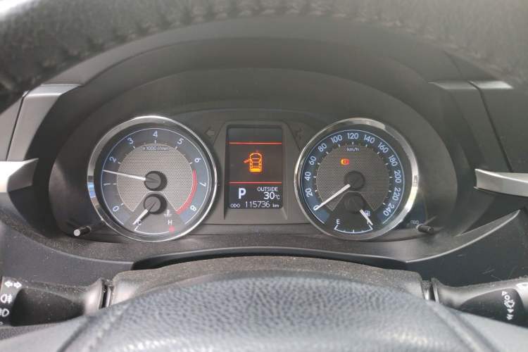 Used Toyota Corolla 2016 1.6L CVT GL-i Cool Edition Instrument Cluster