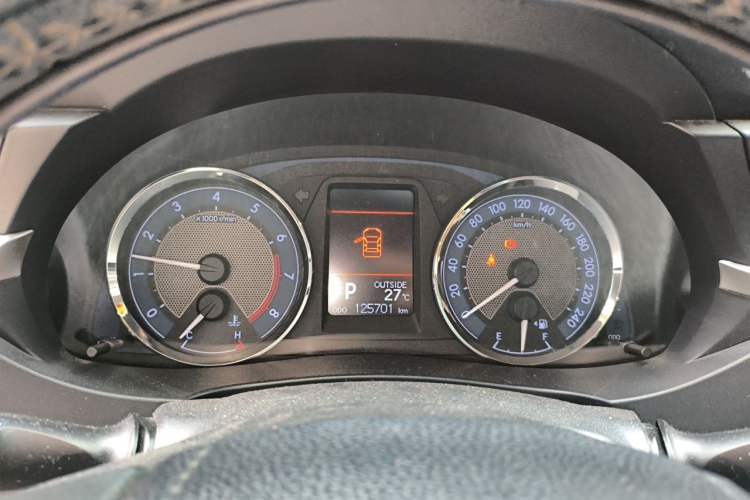 Used Toyota Corolla 2016 1.6L CVT GL-i Cool Edition Instrument Cluster