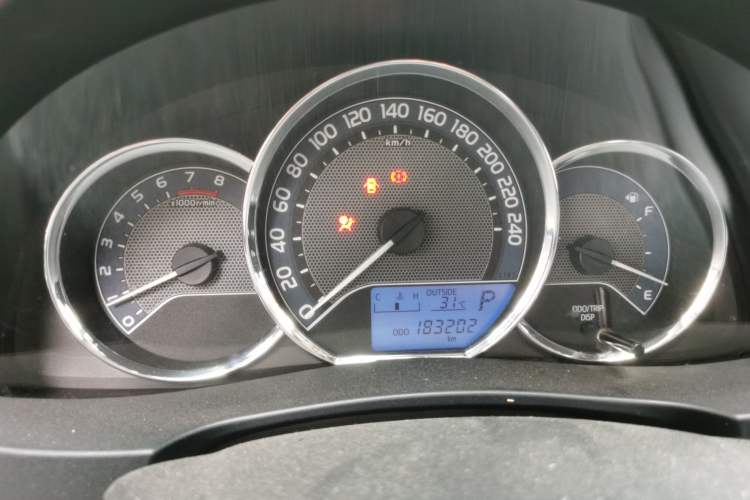 Used Toyota Corolla 2016 1.6L CVT GL-i Cool Edition Instrument Cluster