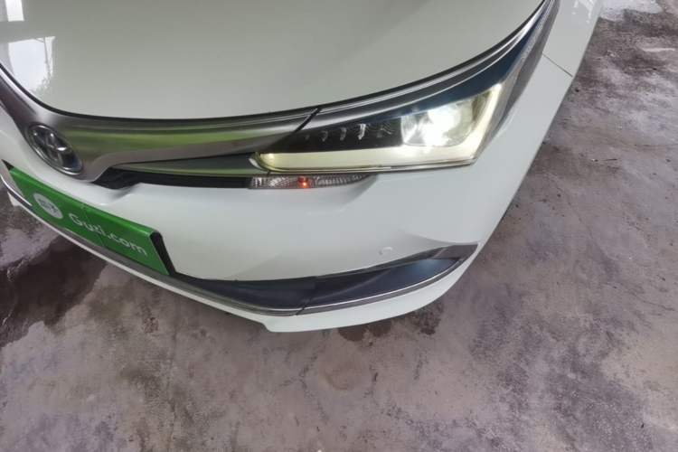 Used Toyota Corolla 2016 Dual-Engine 1.8L E-CVT Elite Edition Left Front Headlight