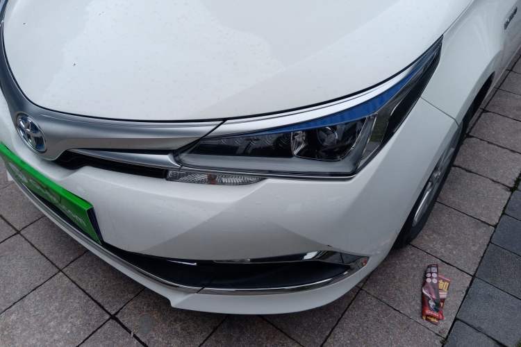 Used Toyota Corolla 2016 Dual-Engine 1.8L E-CVT Pioneer Edition Left Front Headlight