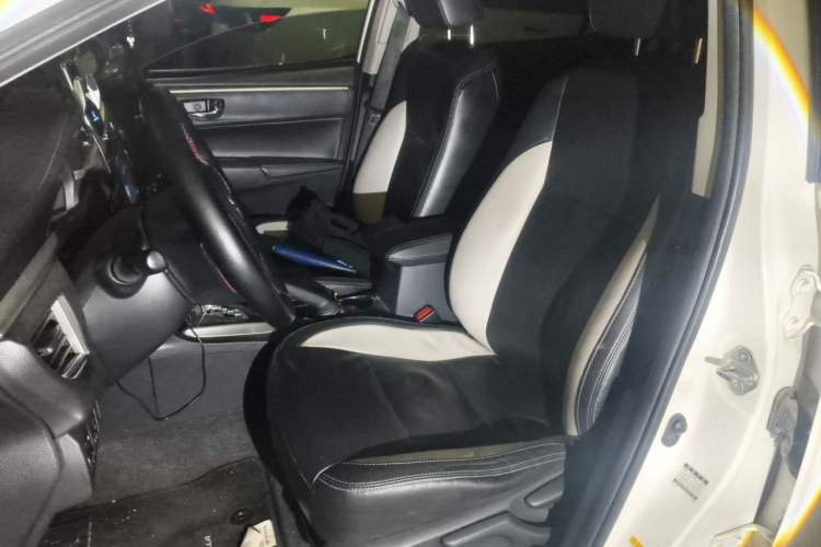 Used Toyota Corolla 2016 1.6L CVT GL-i Cool Edition Left Front Seat