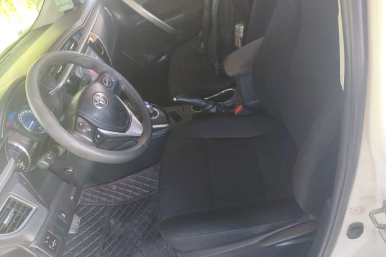 Used Toyota Corolla 2016 Dual-Engine 1.8L E-CVT Leading Edition Left Front Seat