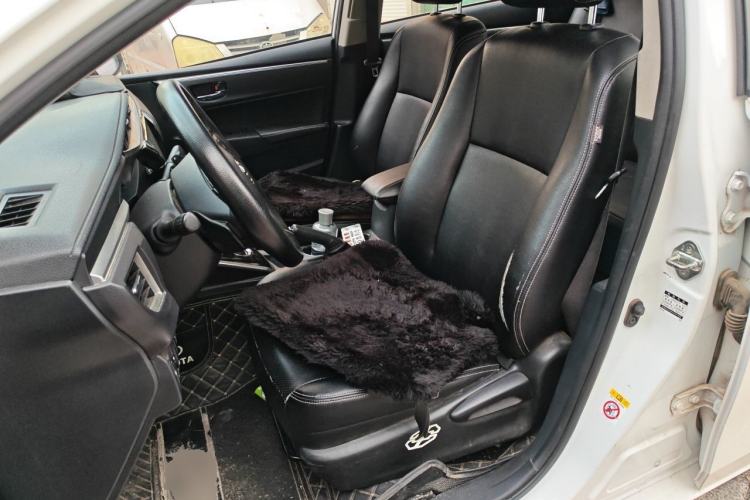 Used Toyota Corolla 2016 Dual-Engine 1.8L E-CVT Pioneer Edition Left Front Seat