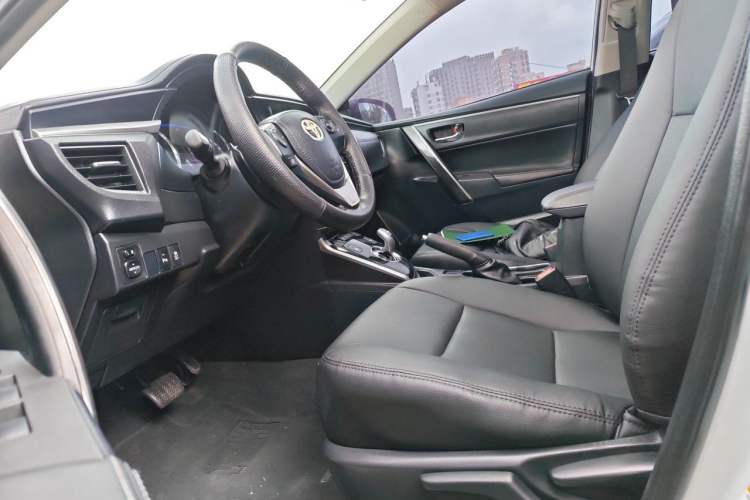 Used Toyota Corolla 2016 Dual-Engine 1.8L E-CVT Leading Edition Left Front Seat