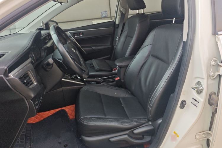 Used Toyota Corolla 2016 Dual-Engine 1.8L E-CVT Elite Edition Left Front Seat