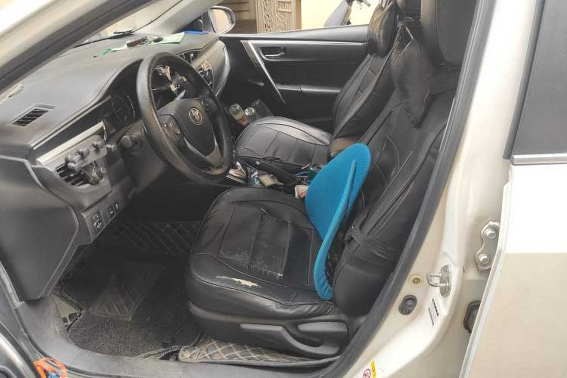 Used Toyota Corolla 2016 Dual-Engine 1.8L E-CVT Elite Edition Left Front Seat