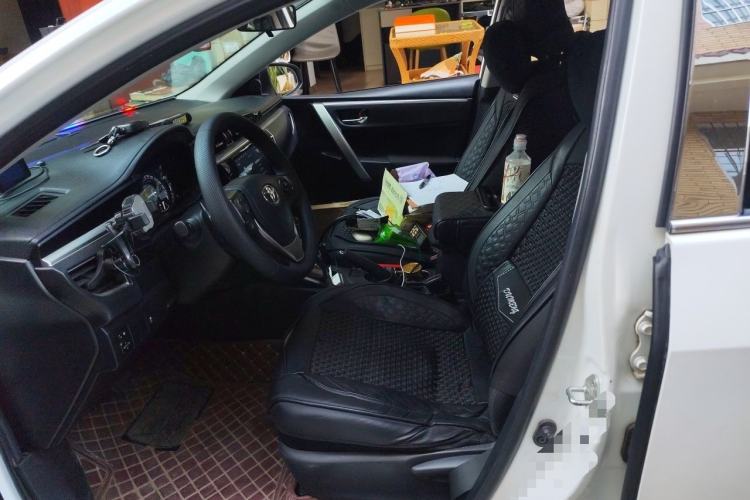 Used Toyota Corolla 2016 Dual-Engine 1.8L E-CVT Leading Edition Left Front Seat