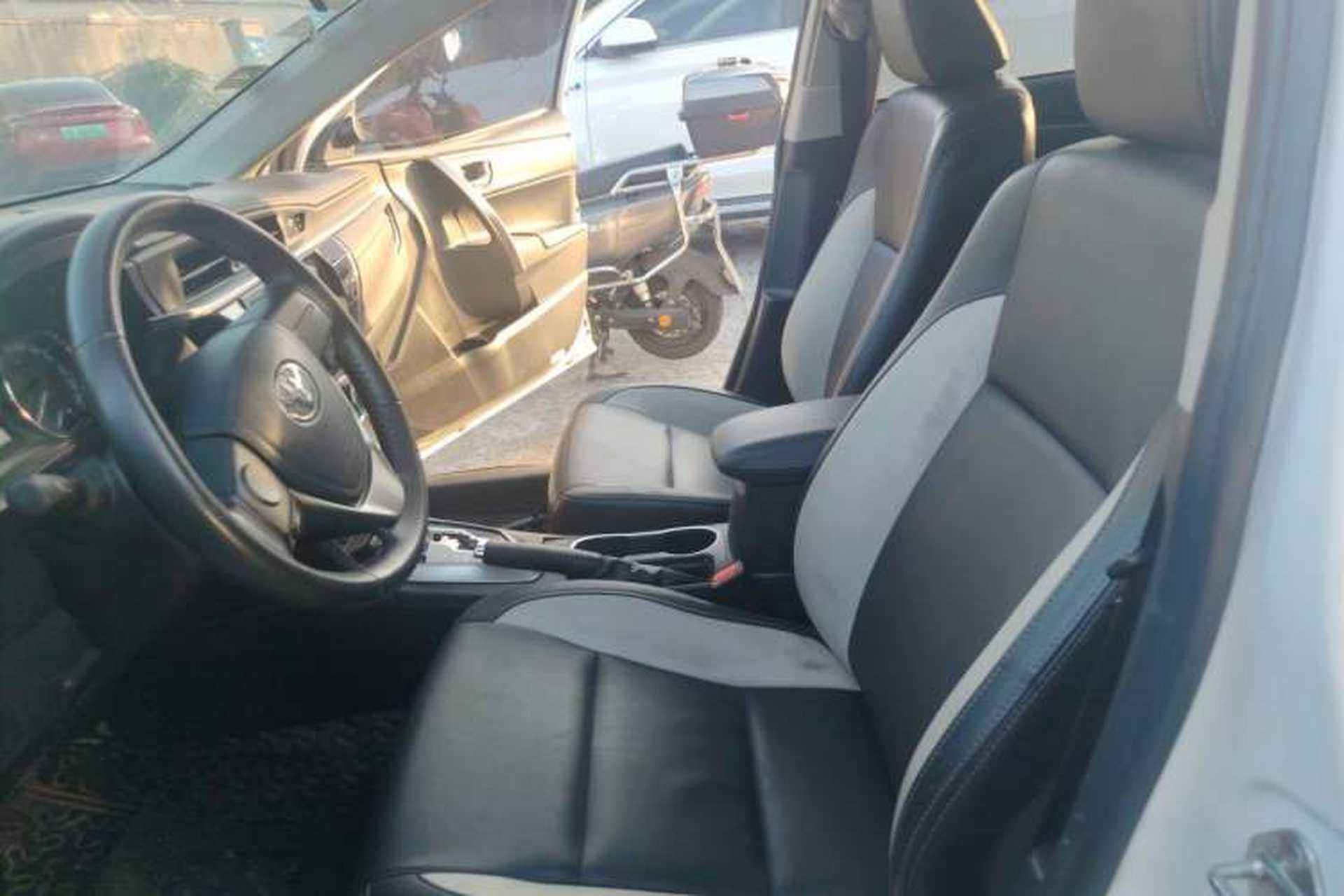 Used Toyota Corolla 2016 1.6L CVT GL-i Cool Edition Left Front Seat