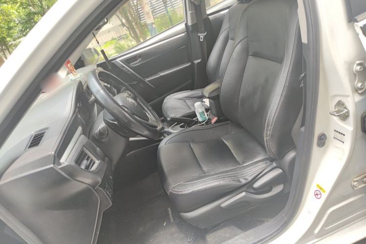 Used Toyota Corolla 2016 Dual-Engine 1.8L E-CVT Luxury Edition Left Front Seat