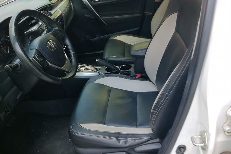 Used Toyota Corolla 2016 1.6L CVT GL-i Cool Edition Left Front Seat