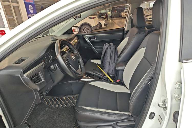 Used Toyota Corolla 2016 1.6L CVT GL-i Cool Edition Left Front Seat