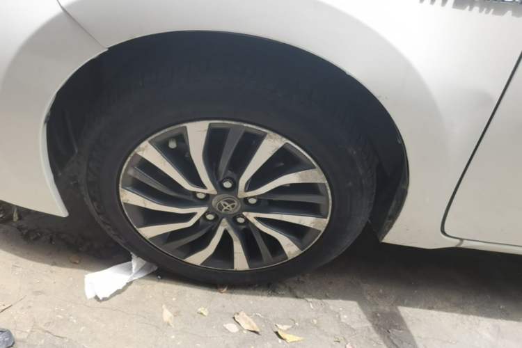 Used Toyota Corolla 2016 Dual-Engine 1.8L E-CVT Leading Edition Left Front Wheel Hub