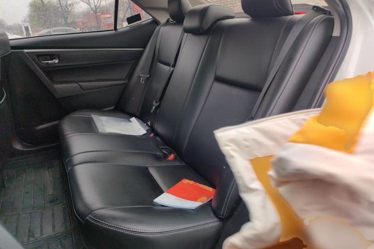 Used Toyota Corolla 2016 Dual-Engine 1.8L E-CVT Leading Edition Left Rear Seat