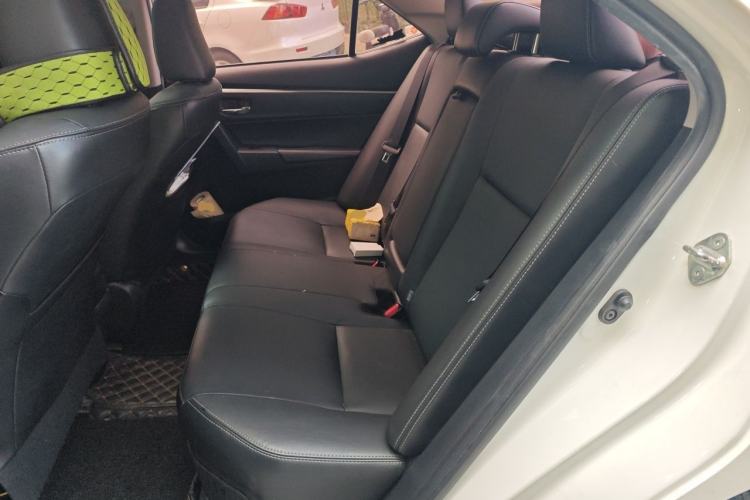 Used Toyota Corolla 2016 Dual-Engine 1.8L E-CVT Elite Edition Left Rear Seat