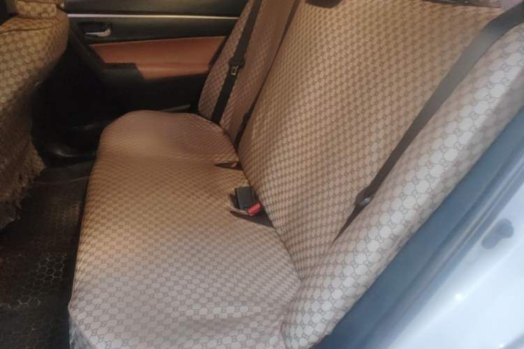 Used Toyota Corolla 2016 Dual-Engine 1.8L E-CVT Pioneer Edition Left Rear Seat