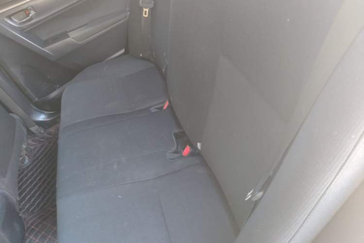Used Toyota Corolla 2016 Dual-Engine 1.8L E-CVT Leading Edition Left Rear Seat