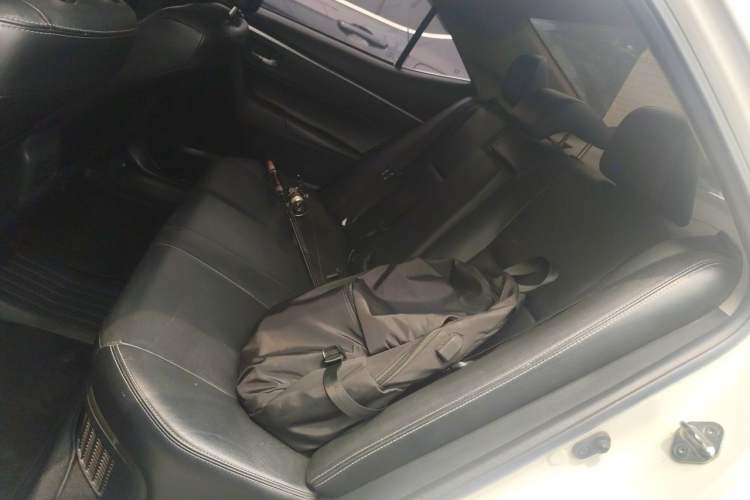 Used Toyota Corolla 2016 Dual-Engine 1.8L E-CVT Elite Edition Left Rear Seat