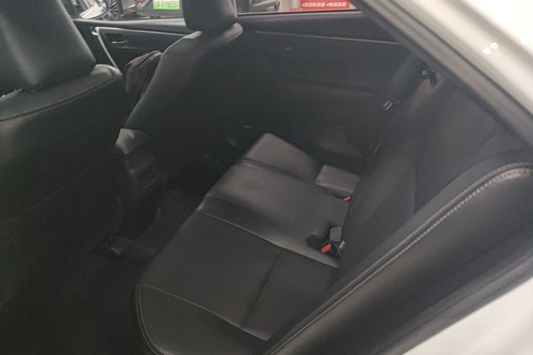 Used Toyota Corolla 2016 Dual-Engine 1.8L E-CVT Elite Edition Left Rear Seat