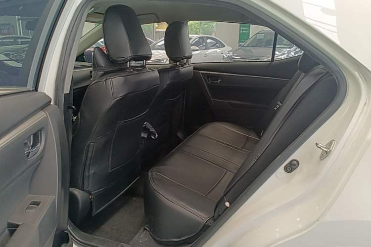 Used Toyota Corolla 2016 1.6L CVT GL-i Cool Edition Left Rear Seat