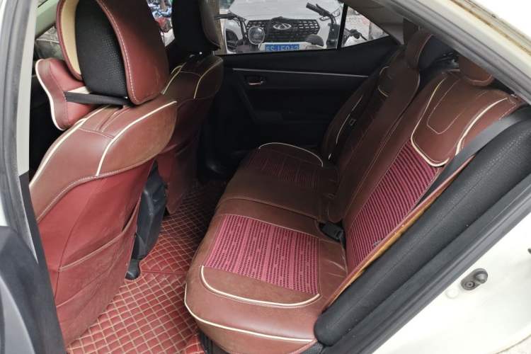 Used Toyota Corolla 2016 Dual-Engine 1.8L E-CVT Leading Edition Left Rear Seat