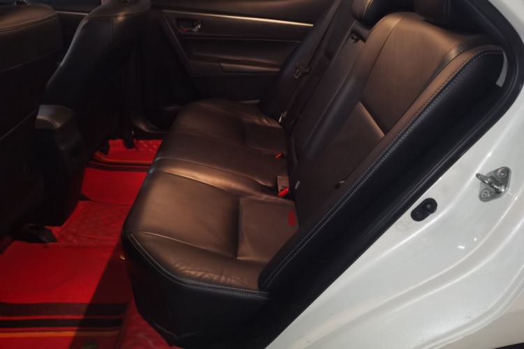Used Toyota Corolla 2016 Dual-Engine 1.8L E-CVT Elite Edition Left Rear Seat