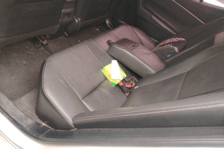 Used Toyota Corolla 2016 Dual-Engine 1.8L E-CVT Elite Edition Left Rear Seat