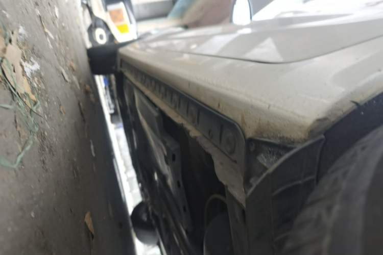 Used Toyota Corolla 2016 Dual-Engine 1.8L E-CVT Leading Edition Left Side Sill