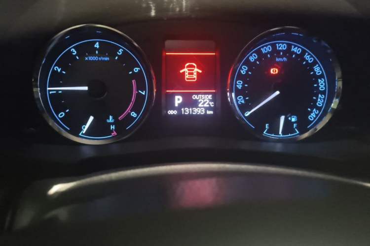 Used Toyota Corolla 2016 1.6L CVT GL-i Cool Edition Odometer Close Up