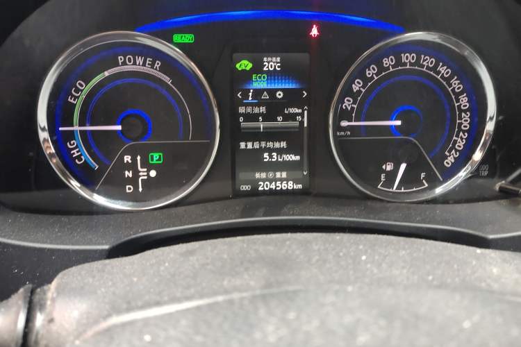Used Toyota Corolla 2016 Dual-Engine 1.8L E-CVT Elite Edition Odometer Close Up