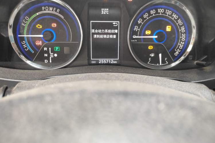 Used Toyota Corolla 2016 Dual-Engine 1.8L E-CVT Elite Edition Odometer Close Up