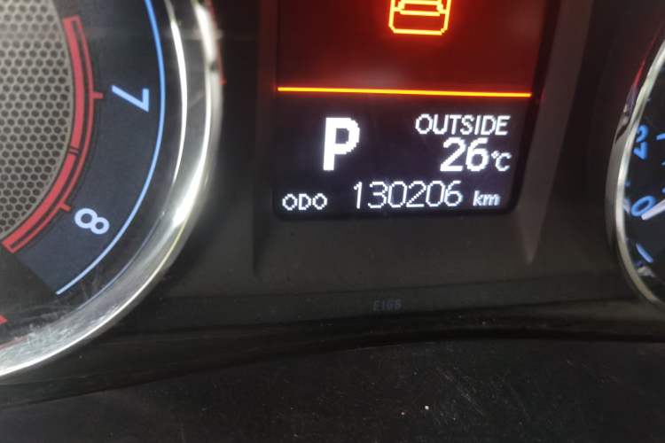 Used Toyota Corolla 2016 1.6L CVT GL-i Cool Edition Odometer Close Up
