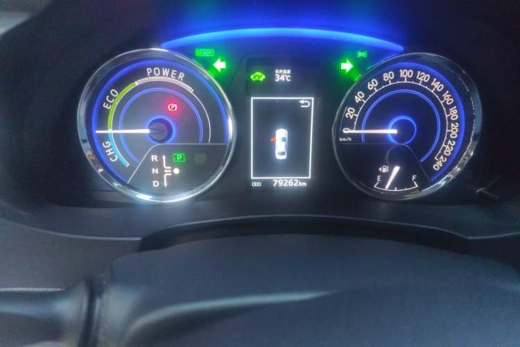 Used Toyota Corolla 2016 Dual-Engine 1.8L E-CVT Elite Edition Odometer Close Up