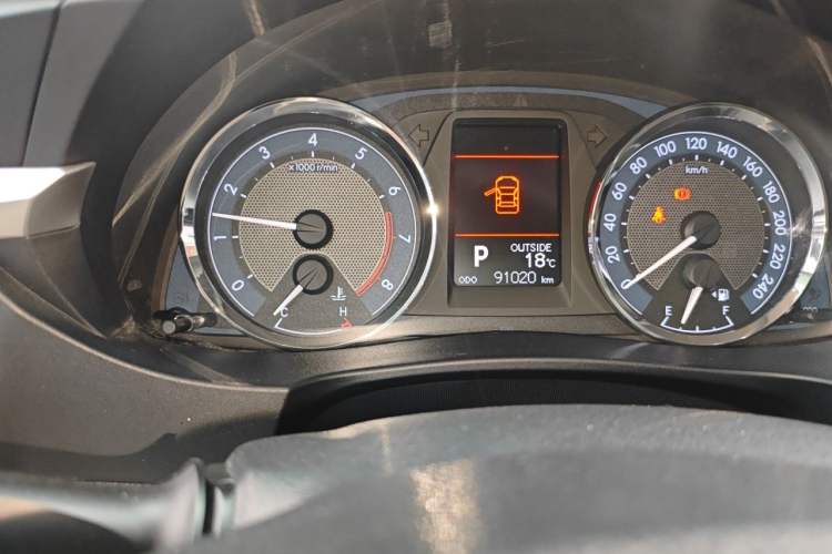 Used Toyota Corolla 2016 1.6L CVT GL-i Cool Edition Odometer Close Up